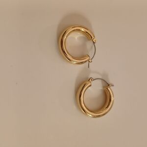 .75" Gold Hoops